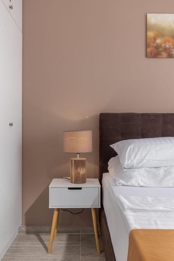 Apartments Cesare Nin Luaran gambar