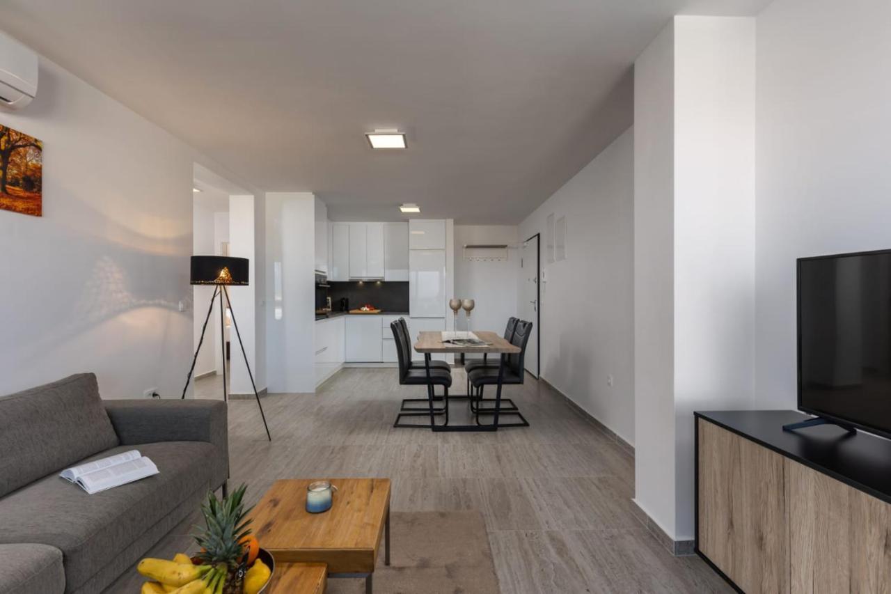 Apartments Cesare Nin Luaran gambar