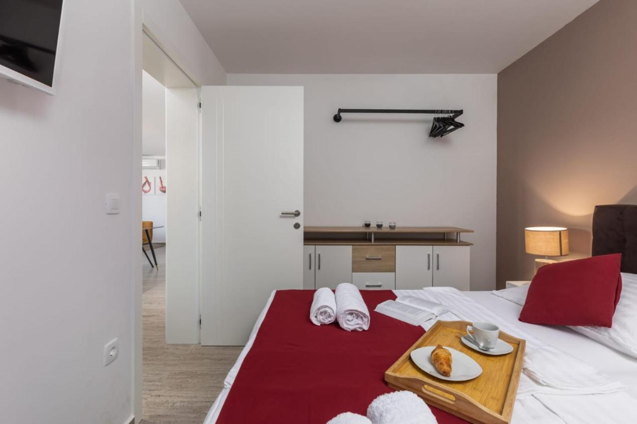 Apartments Cesare Nin Luaran gambar