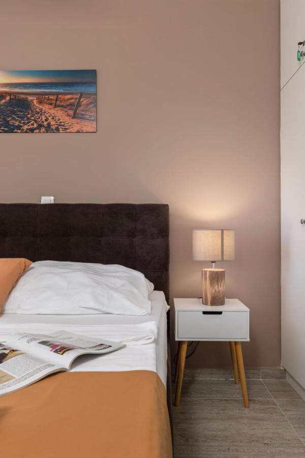 Apartments Cesare Nin Luaran gambar