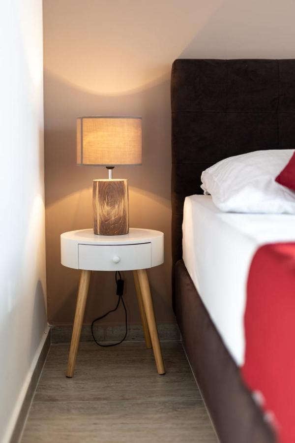 Apartments Cesare Nin Luaran gambar