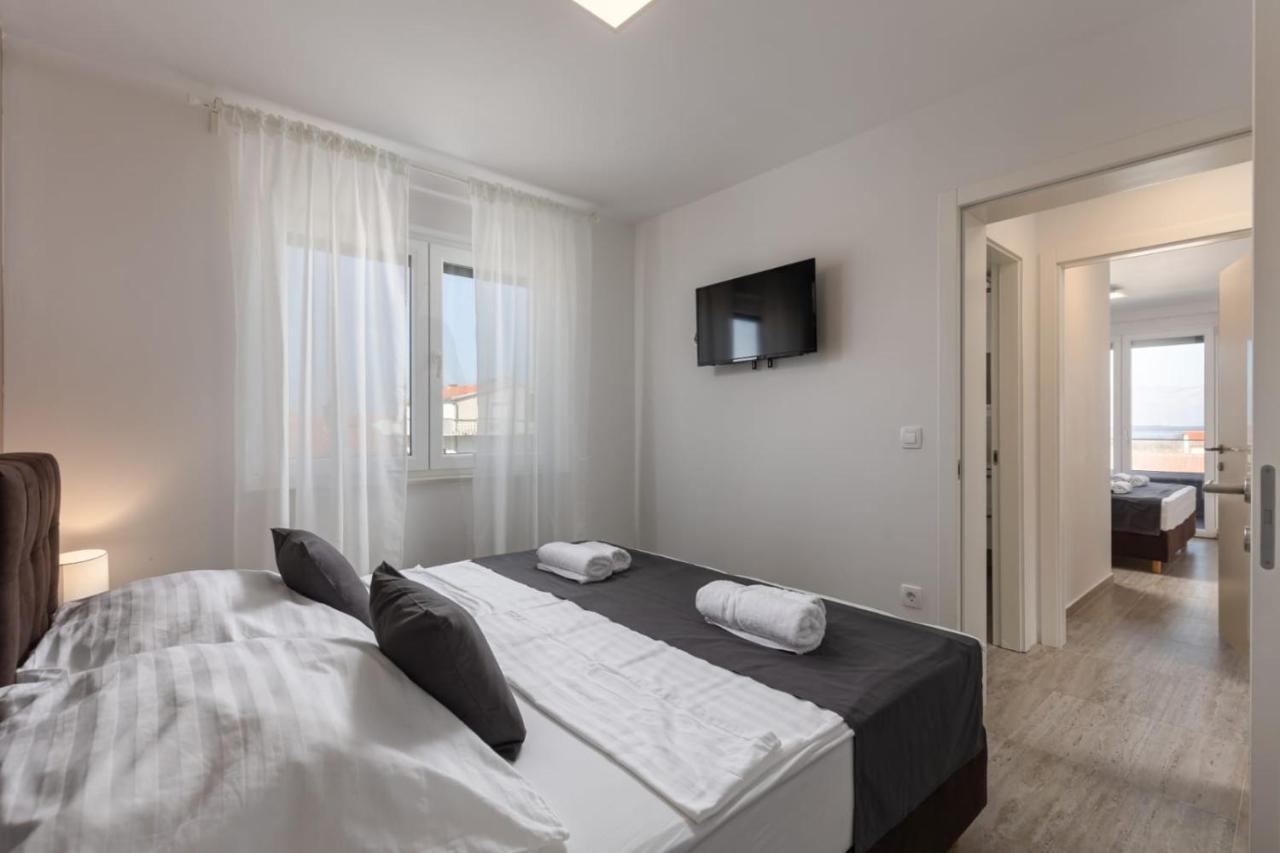 Apartments Cesare Nin Luaran gambar