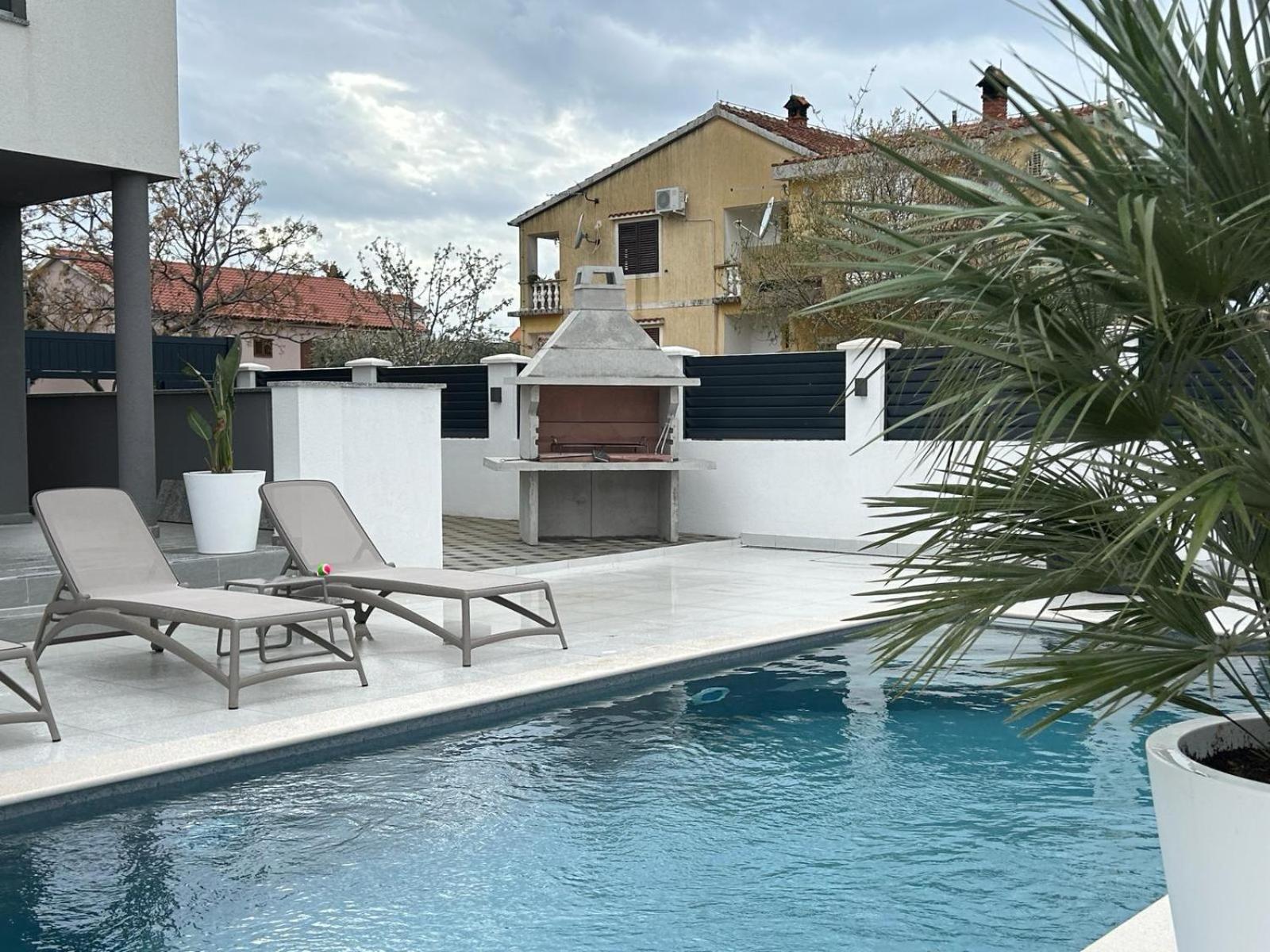 Apartments Cesare Nin Luaran gambar